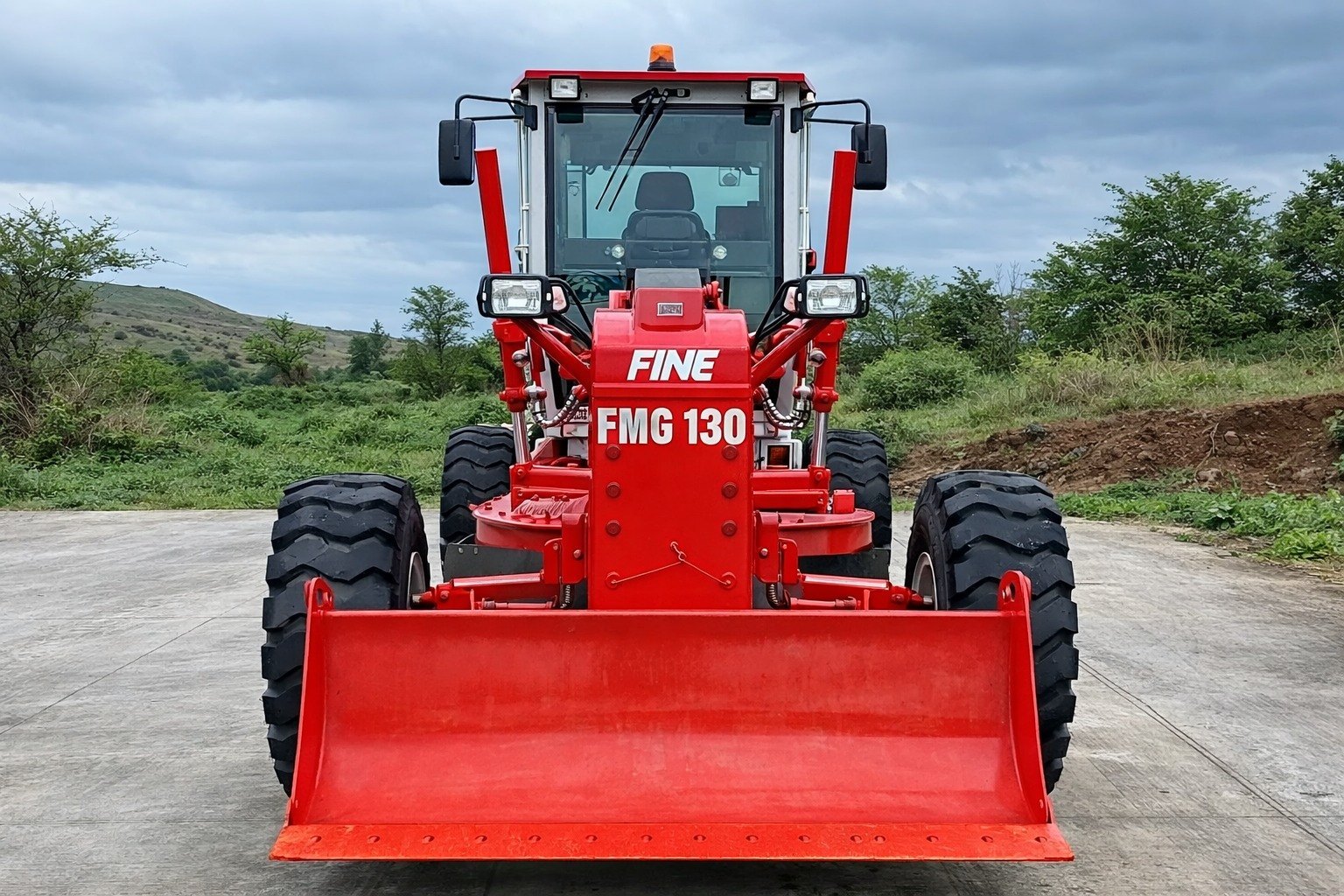 Fine FMG 130 Motor Grader – Power, Control & Durability in One Machine - Image 2