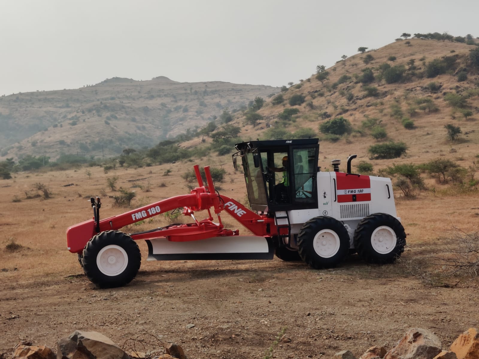 Fine FMG 180 Motor Grader – Heavy-Duty Grading with Superior Control